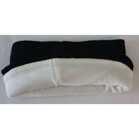 Zuppad Kid's Sz Medium Black Fleece Lined Beanie, Mittens & Infinity Scarf Set - Picture 11 of 14